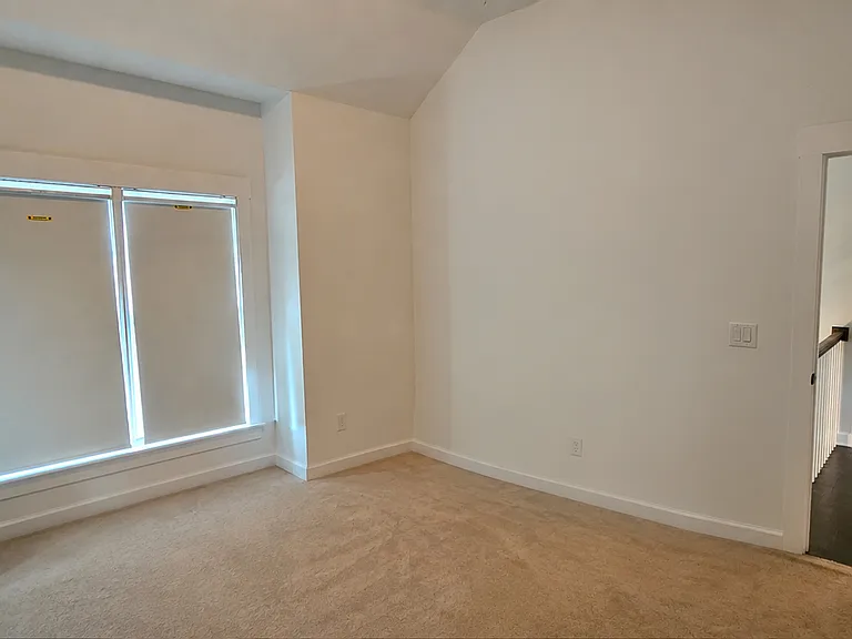 2110 E Roxboro Rd NE — Photo 33
