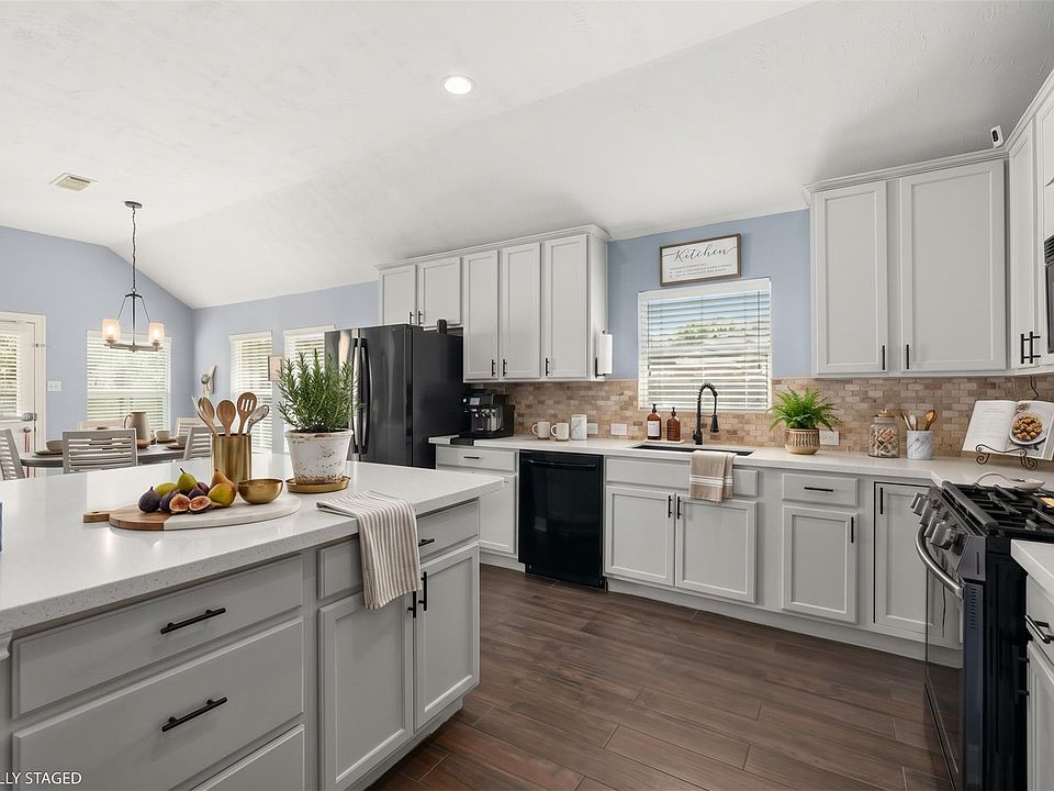 1st image of 19127 Field Cottage Ln