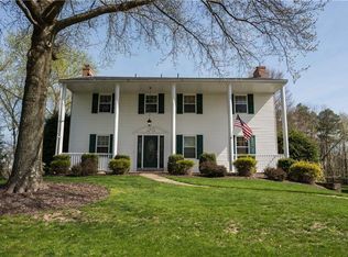 128 Laurelwood Dr, Pittsburgh, PA