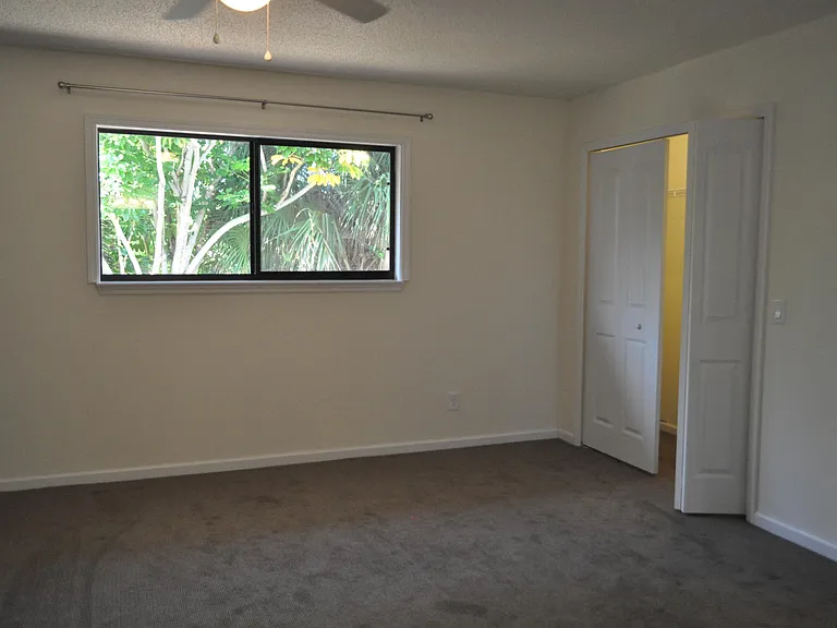 165 Seawind Dr #18 — Photo 9