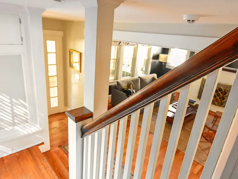 539 Delaware Ave — Photo 10