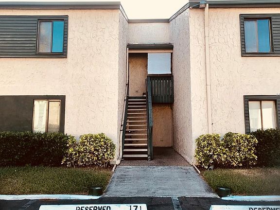 4th image of 11412 8th St N APT 1007