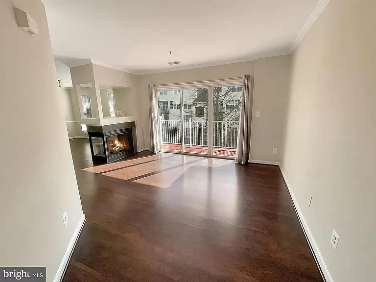 2482 Angeline Dr #301 — Photo 9