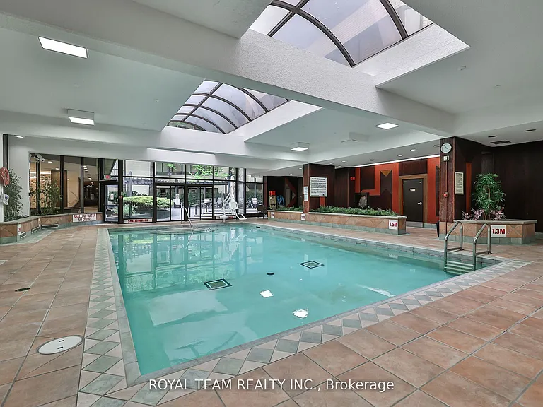 211 N Saint Patrick St S #Penthouse C-10 — Photo 43