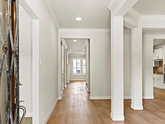4th image of 1632 Centolani St