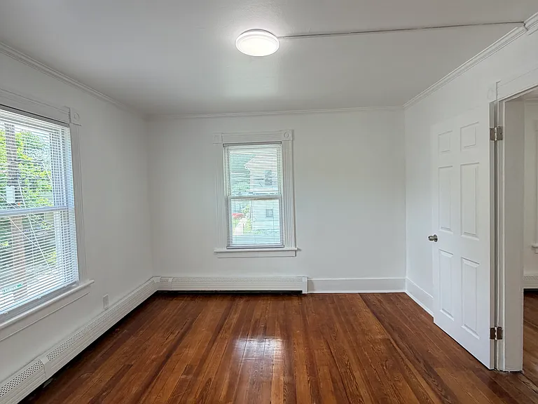 35 Maud St #2 — Photo 17