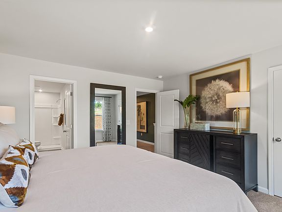 3rd image of 1274 Forestbrook Ln