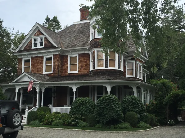 40 N Main St, Southampton, NY 11968