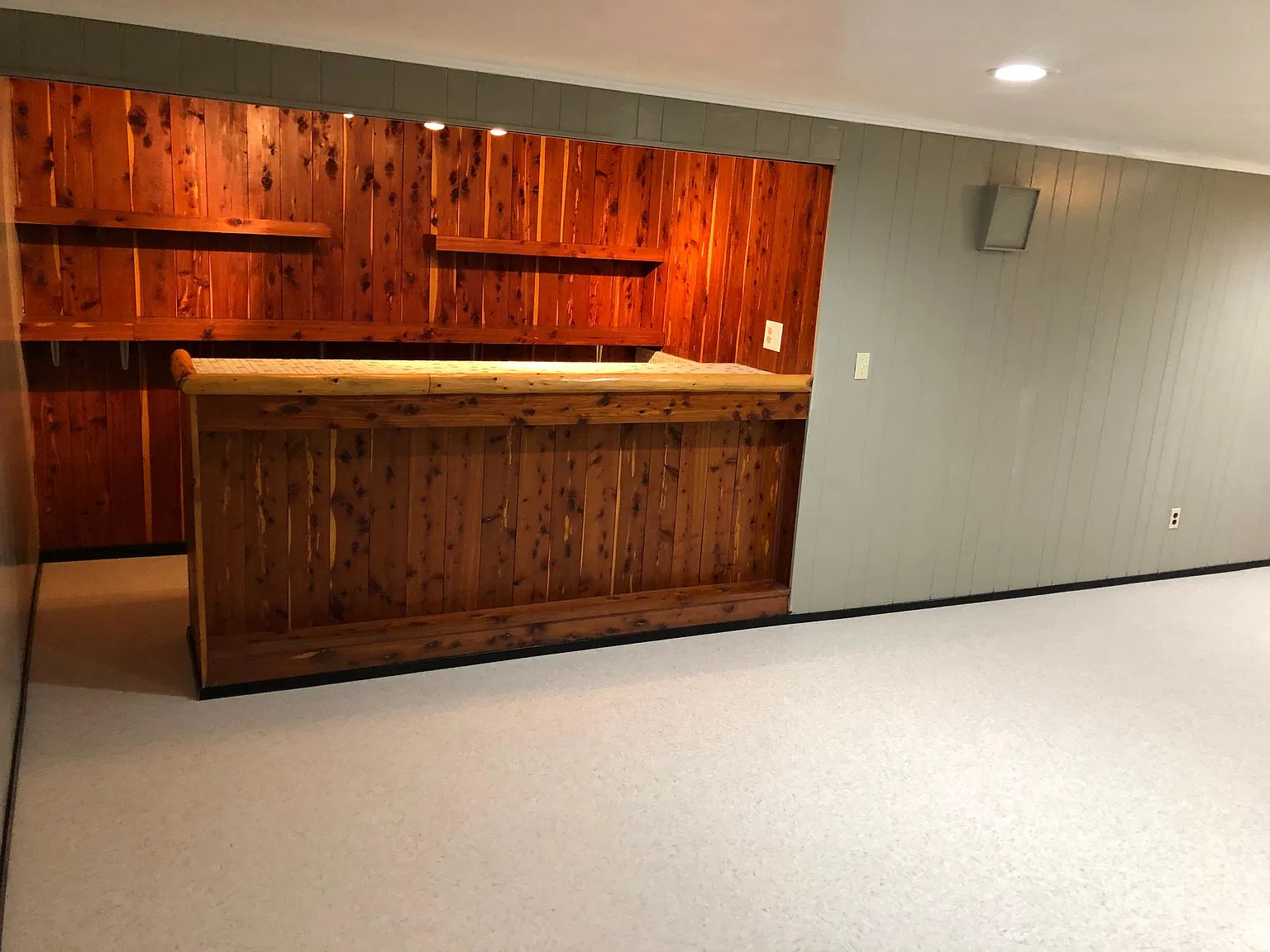 615 Wall St — Photo 1