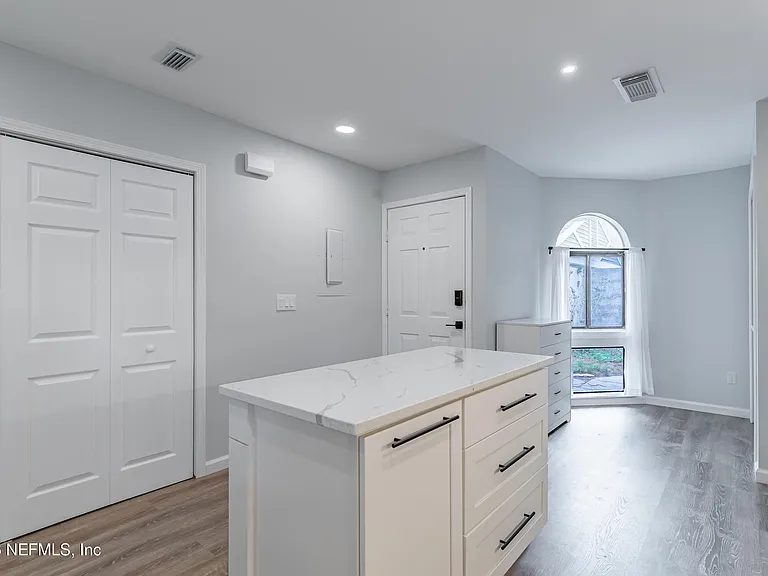 8118 Baymeadows Cir #1 — Photo 6