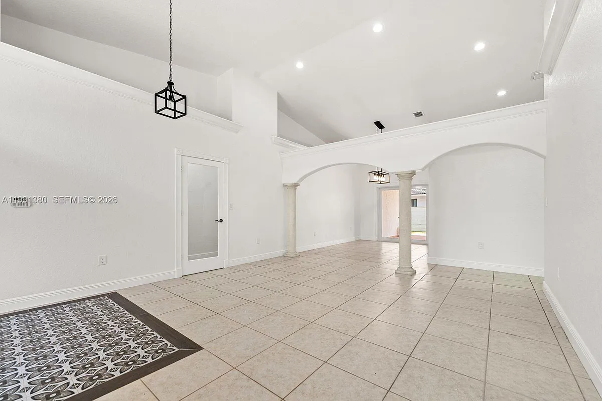 Building Photo - 2891 SW 143rd Pl