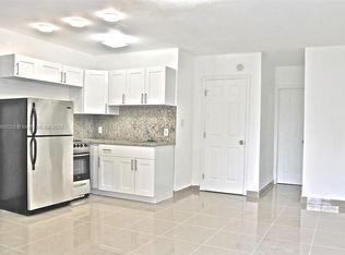 1044 Foster Rd #1, Hallandale, FL 33009