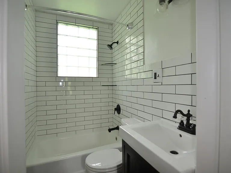 1085 Church Ave — Photo 11