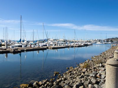 22 Schooner Ct, Richmond, CA, 94804