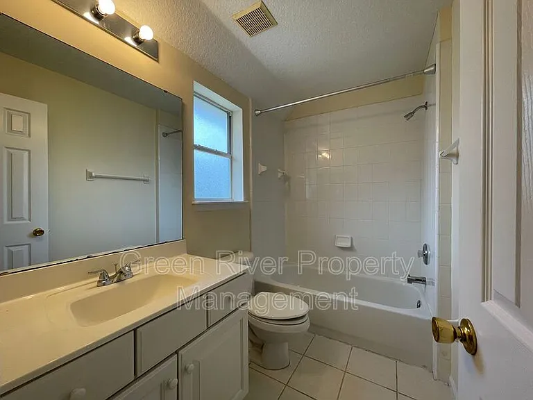 1804 Sea Pines Ln — Photo 30