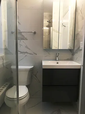 Rented by Azimuth Realty Corp | media 9