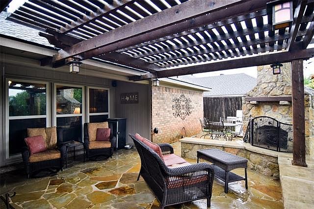 1st image of 1002 N Allen Heights Dr