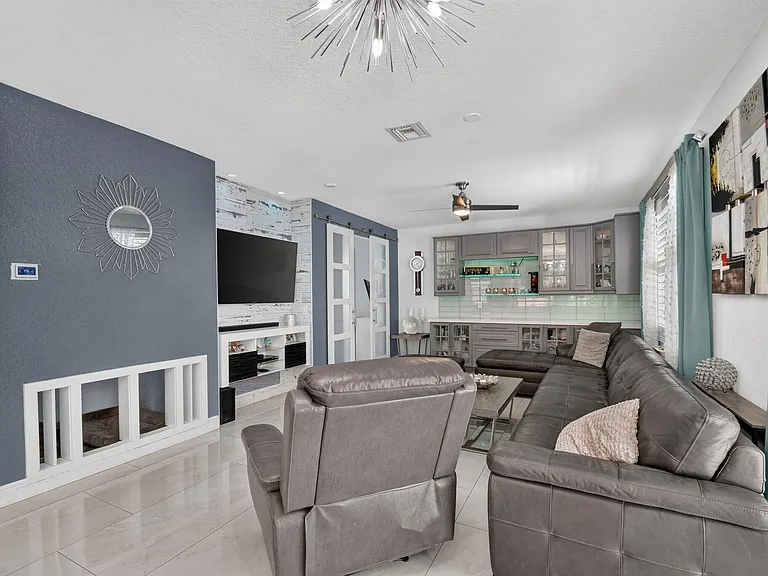 8890 Cobblestone Point Cir — Photo 23