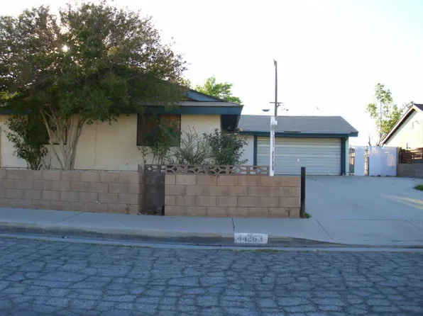 44263 Gingham Ave, Lancaster, CA 93535