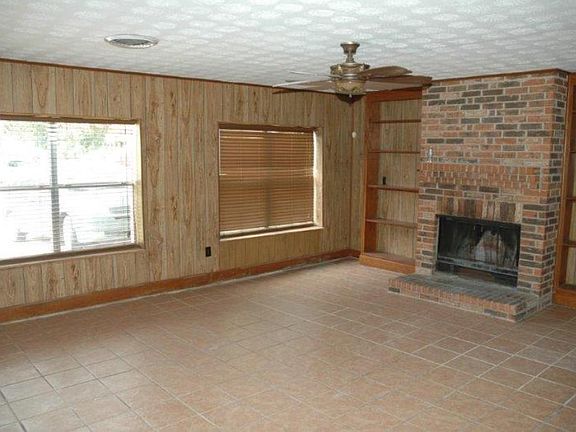 3rd image of 3619 Kilkenny Dr