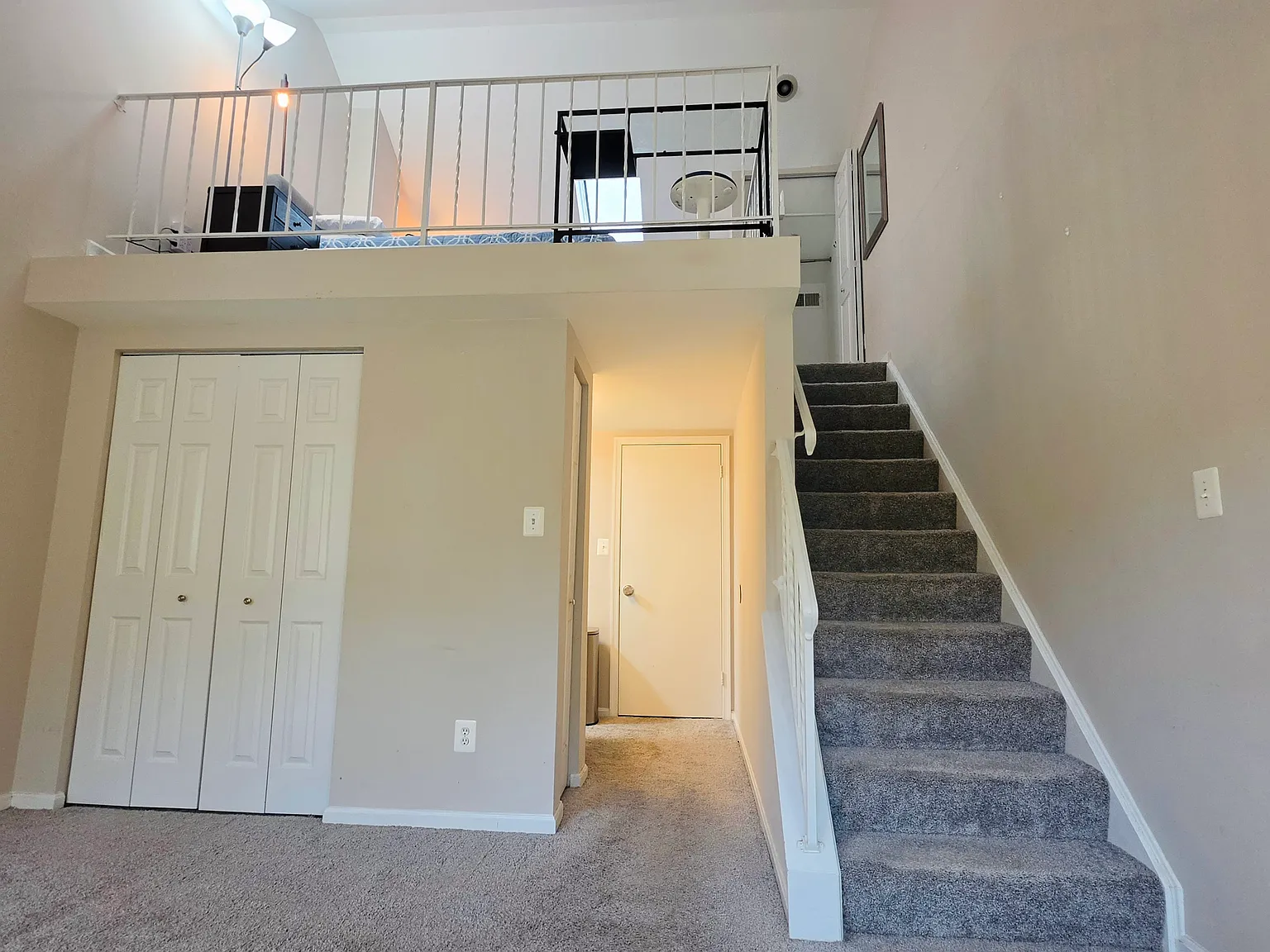 1 bed, 1020 sqft, $1,200 — Photo 3