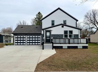 120 W Okabena St, Worthington, MN 56187