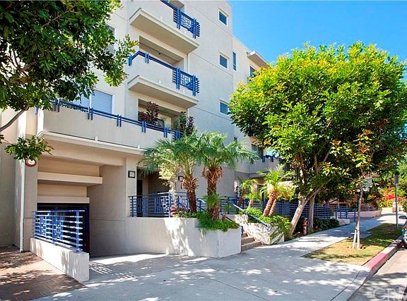 2nd image of 1245 Wellesley Ave APT 203