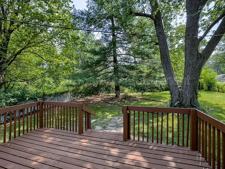 10009 Hardesty Ave — Photo 24