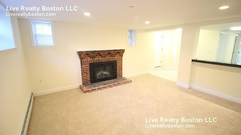 2nd image of 55 Langdon St #9R