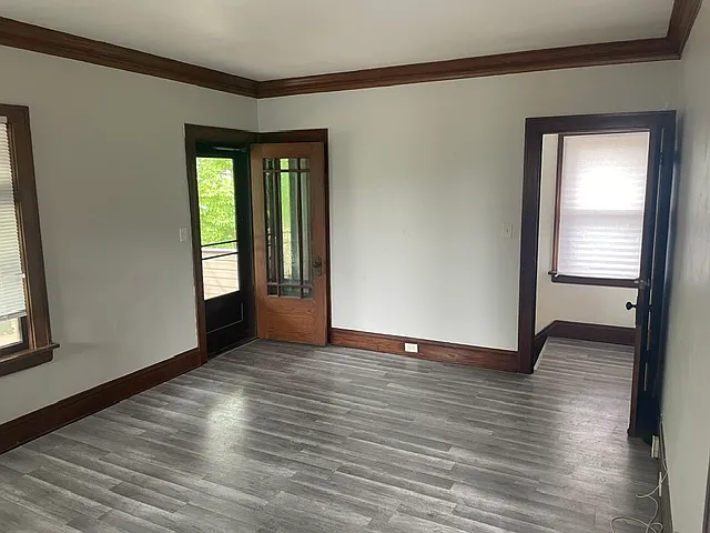 10806 Fidelity Ave #UP — Photo 6