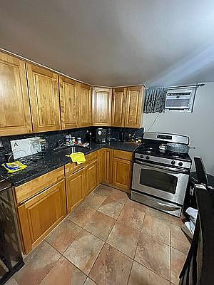 1st image of 20-12 33rd St