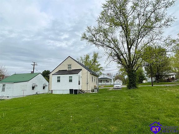 2nd image of 515 Coakley St