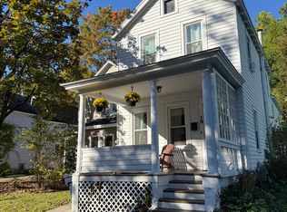 19 Van Dorn St, Saratoga Springs, NY 12866