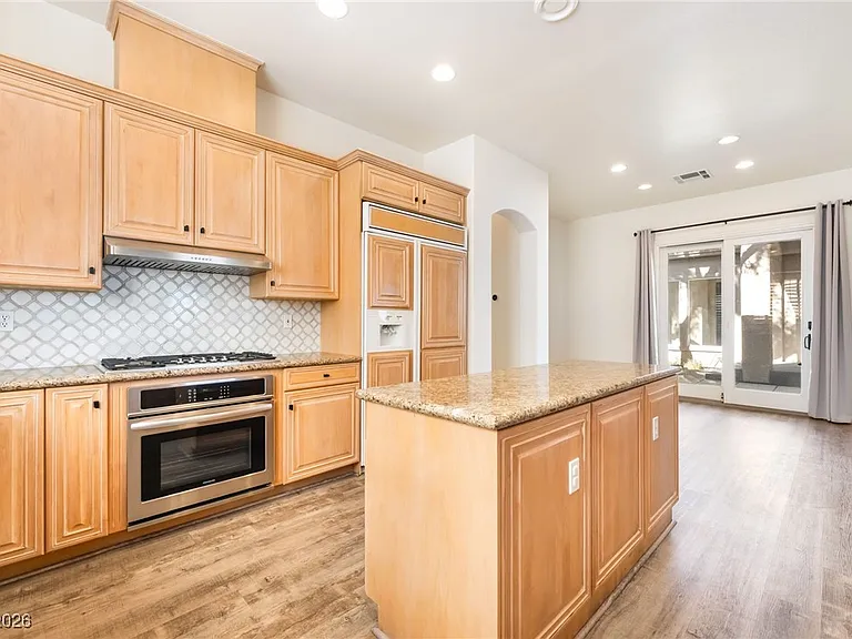 904 Pont Chartrain Dr — Photo 10