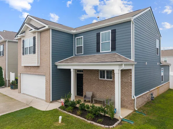 1138 Barry Baker Ln, White House, TN 37188