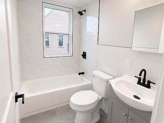 4th image of 110 Milford Ave #1C