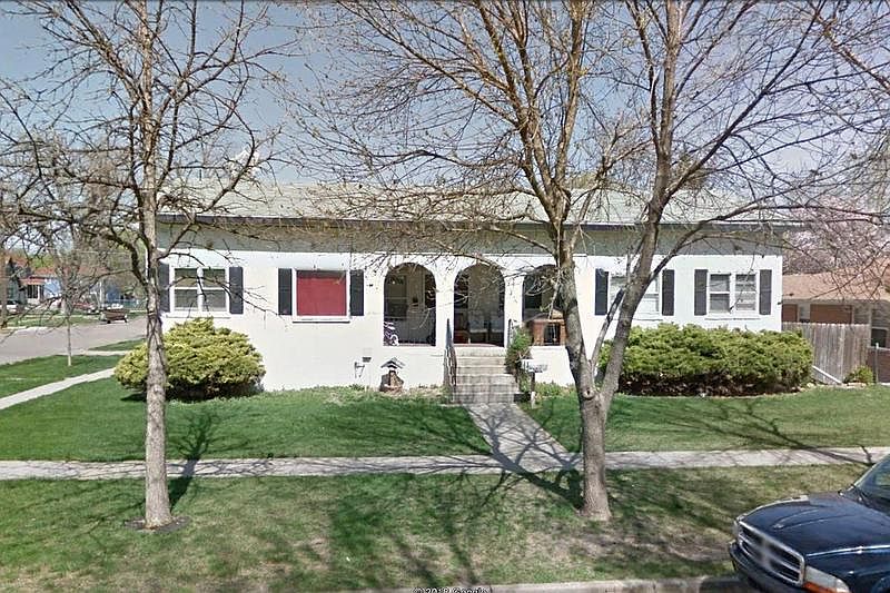 1st image of 621 W 1st St
