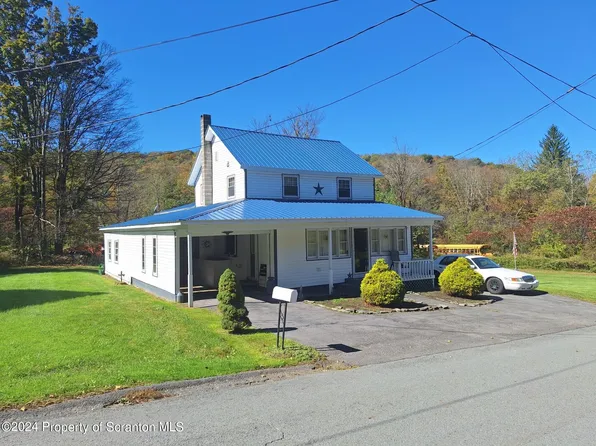 21 S Center St, Hop Bottom, PA 18824