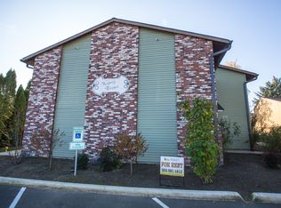 414 E 9th St APT 12, Newberg, OR 97132