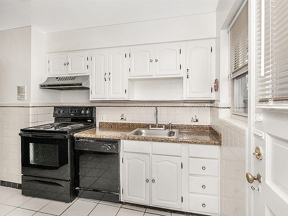 4th image of 5112 Newfield Ave