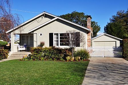 2nd image of 2013 La Salle Dr