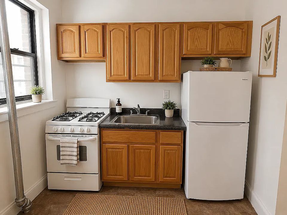 2nd image of 3175 Grand Concourse #2E