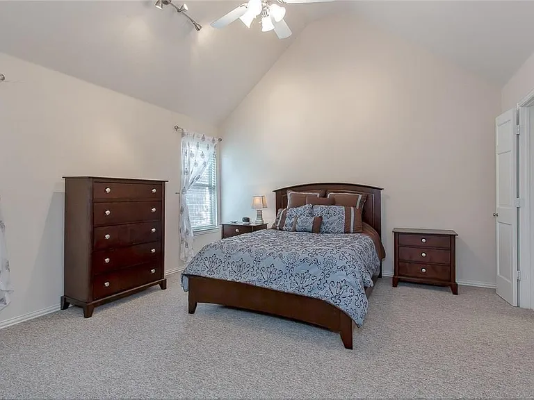 5735 Richmond Ave #B — Photo 18