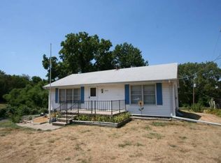 6402 Caenen Lake Rd, Shawnee, KS 66216