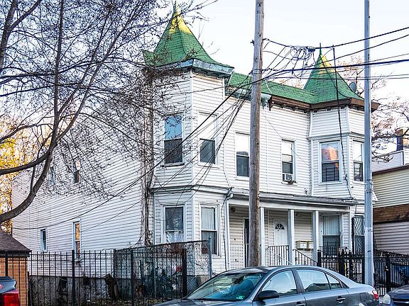 5th image of 1386 Clinton Ave #1