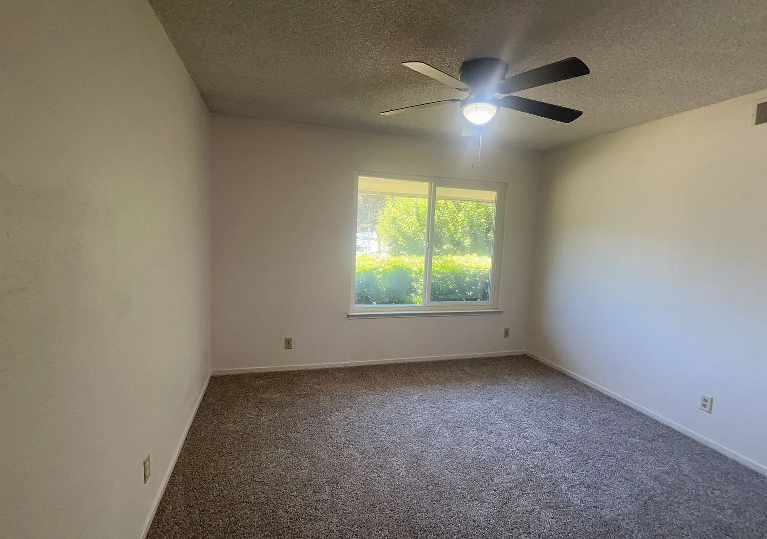 303 Diane Ct, Merced — Photo 1