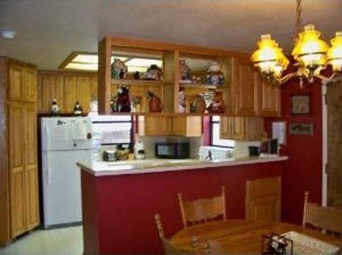 5th image of 340 Dover Ln