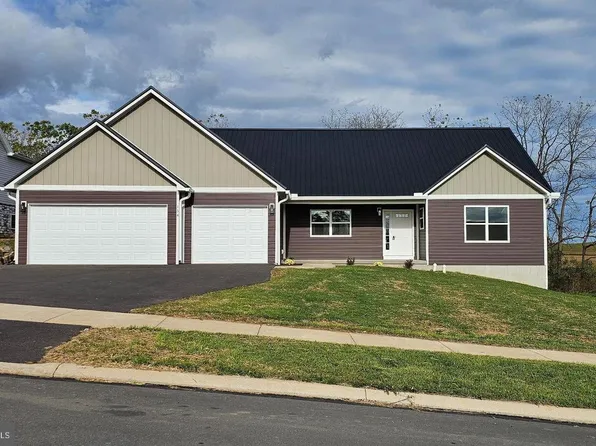 154 Saffron Blvd, Centre Hall, PA 16828
