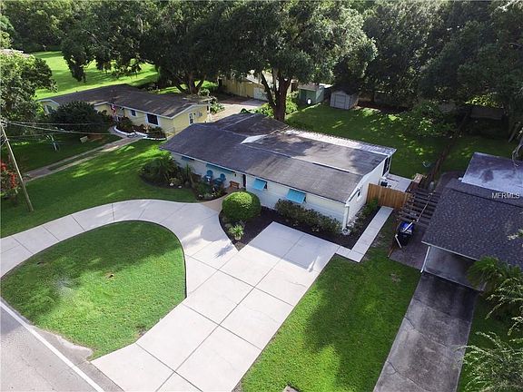 4th image of 15036 Lake Magdalene Blvd
