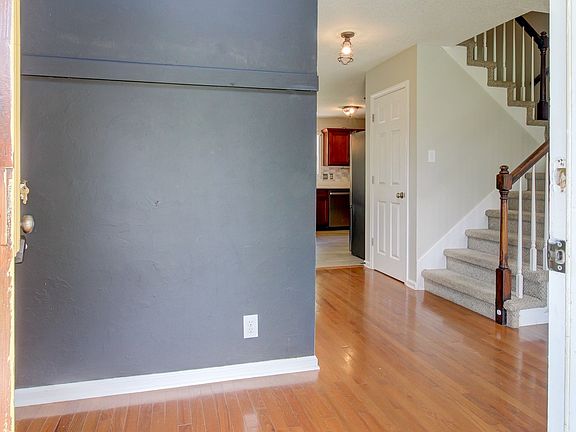 5th image of 2478 Hattington Dr